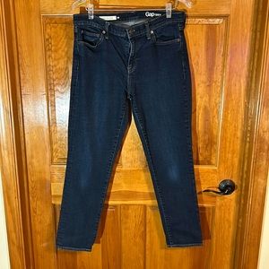 Gap Women’s Dark Wash Straight Leg Jeans Size 30 -EUC